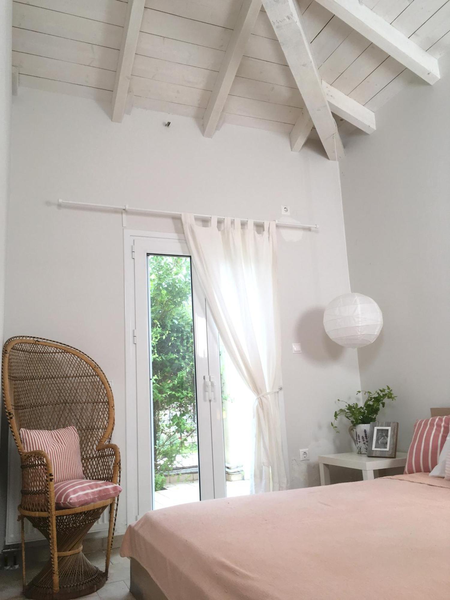 Corinthian Sun - Vacation Home Esterno foto